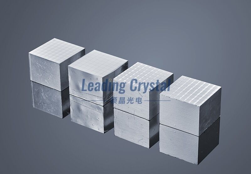 BGO Crystal Array 4.7 mm×4.7 mm×30 mm with  BaSO₄ Reflector - 8×8 Configuration High-Efficiency Gamma-Ray Detection Array for Precision Radiation Measurement